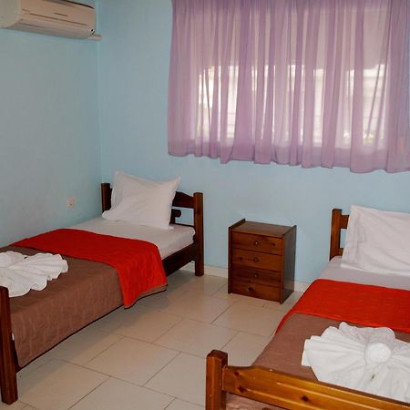 Artemis Apartments Paralia Dionysiou Bagian luar foto