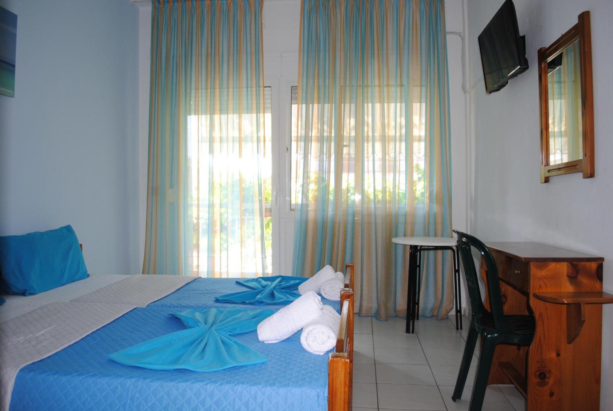 Artemis Apartments Paralia Dionysiou Bagian luar foto