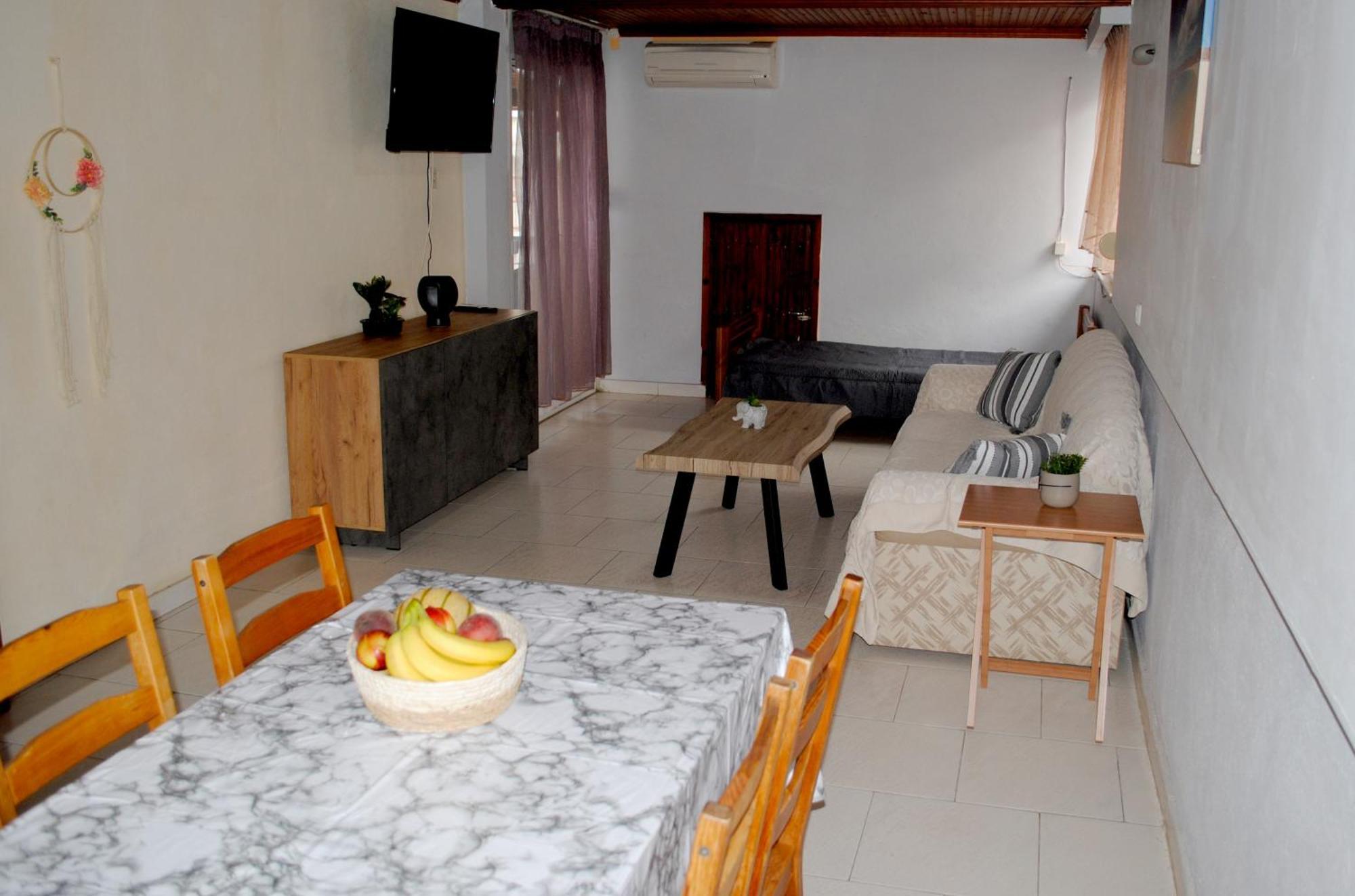 Artemis Apartments Paralia Dionysiou Bagian luar foto