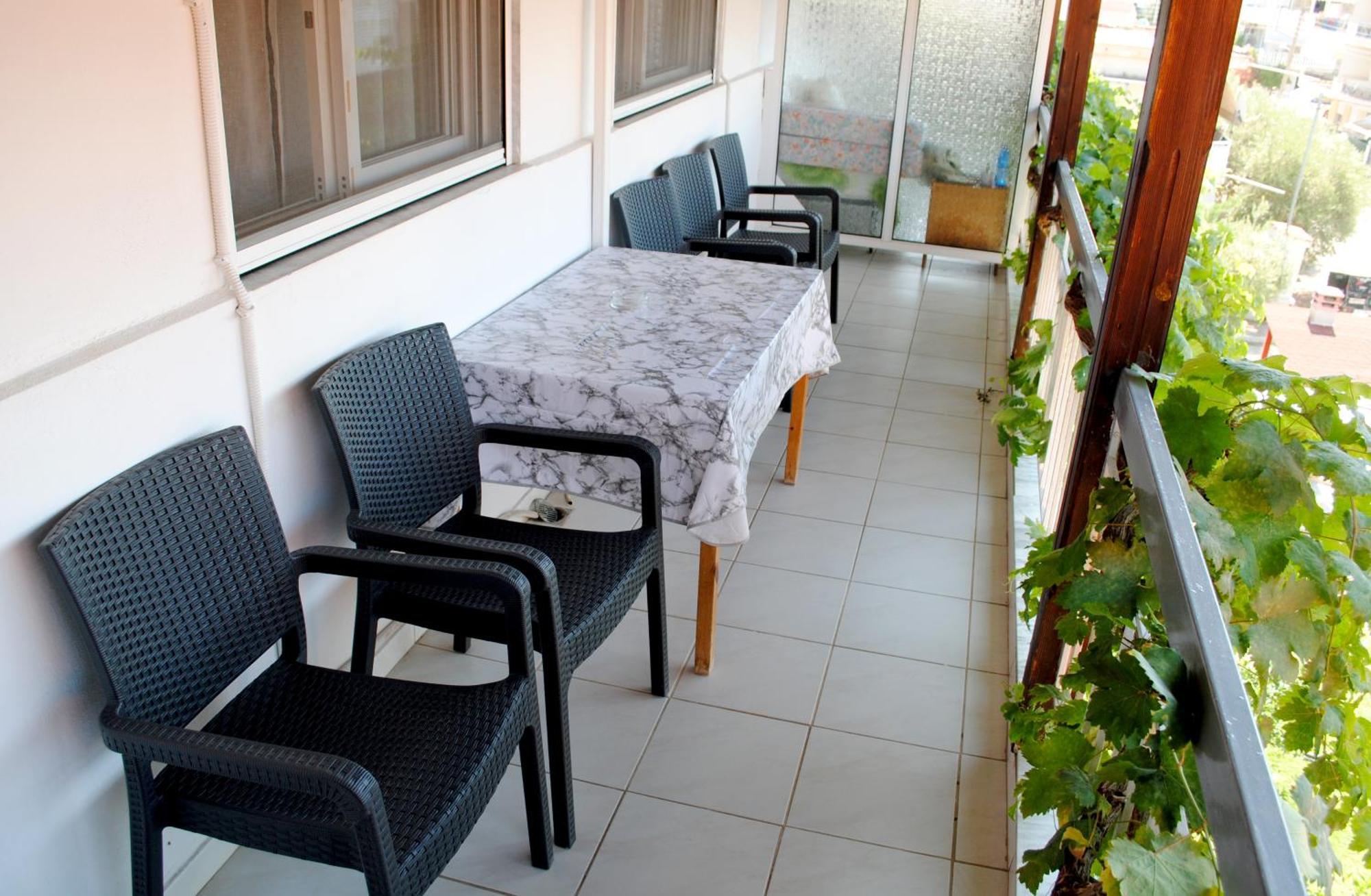 Artemis Apartments Paralia Dionysiou Bagian luar foto